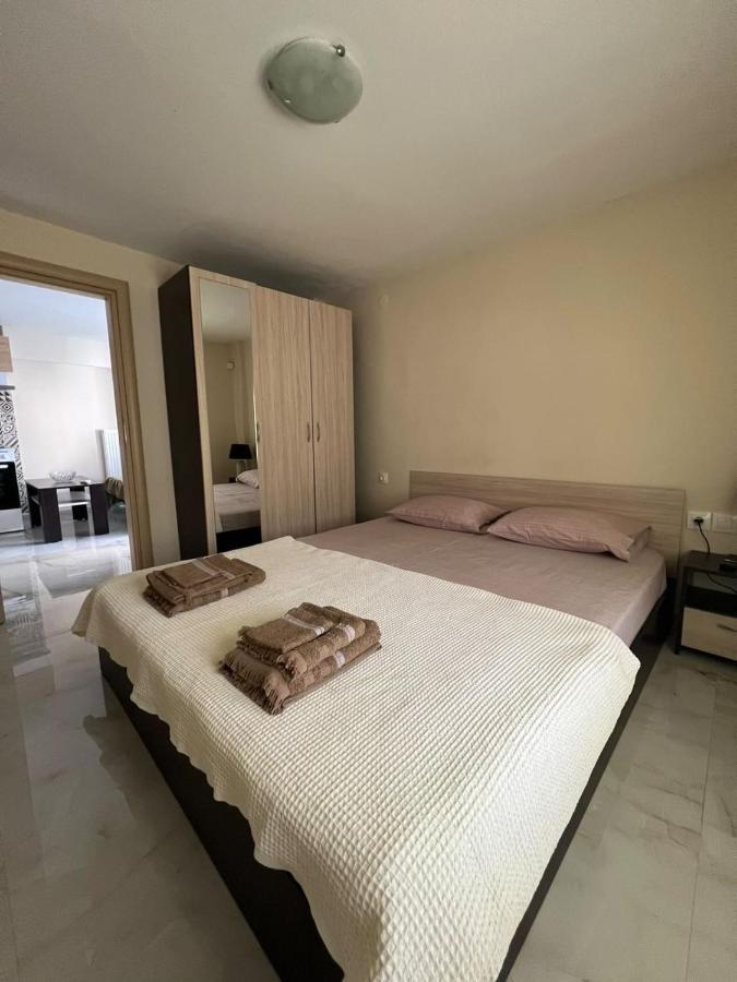 Jenny'S Apartments Айя-Триас Экстерьер фото